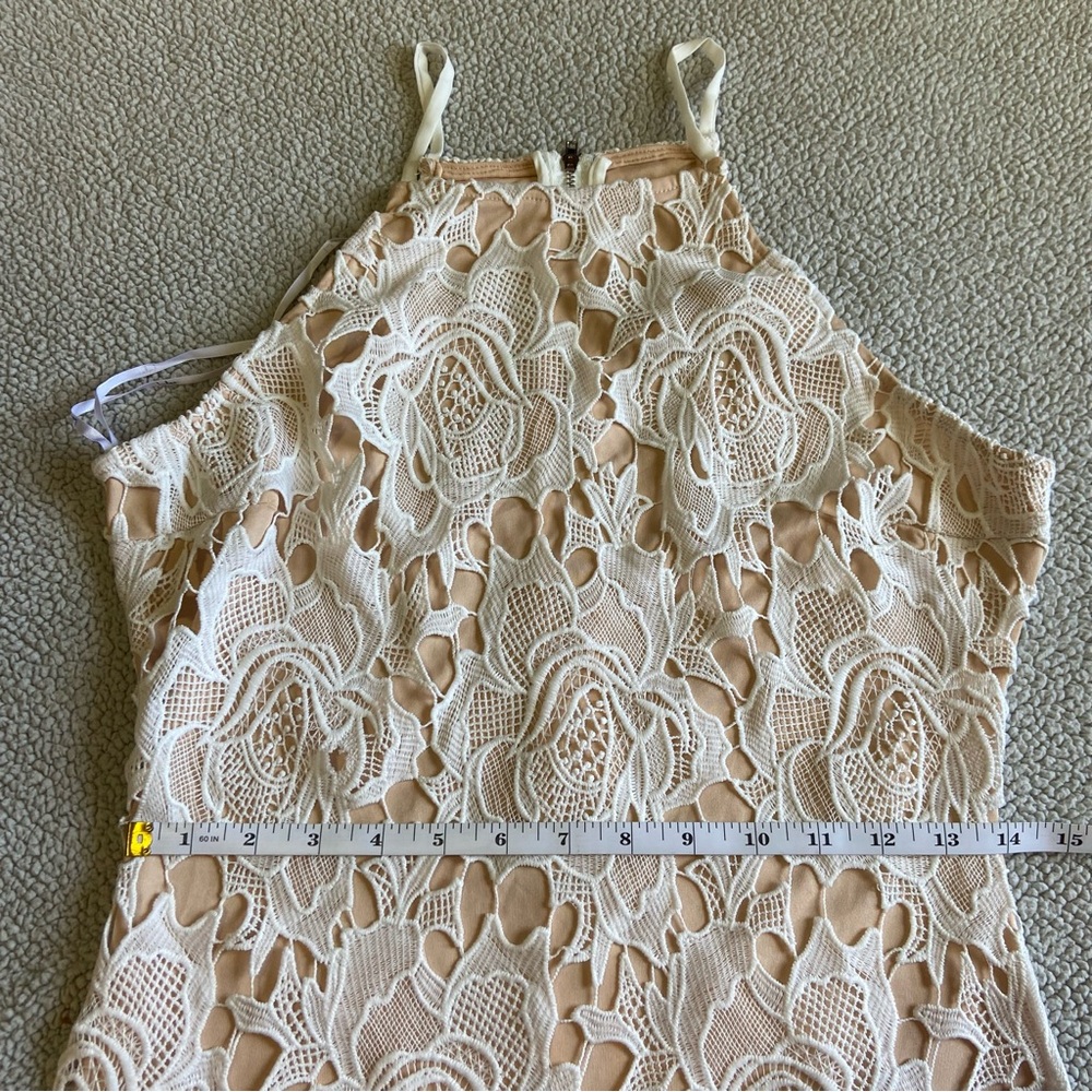 NWOT Lulus Temps De L'Amour White Lace Bodycon Midi Dress - Picture 2 of 10